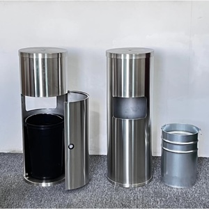 <span class=keywords><strong>Poubelle</strong></span> d'intérieur commerciale ventilée en acier inoxydable avec distributeur de lingettes humides désinfectantes - Product Image 1