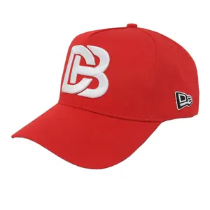 定制5面板棒球帽红色棉运动帽，带品牌刺绣标志可调塑料快照头饰男帽