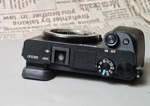 Appareil photo hybride Sony A6300 d'occasion, boîtier seul, 24,2 MP APS-C, vidéo 4K, bon état, prêt à être expédié - Product Image 3
