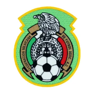 Insignias de logotipo de fútbol, parches termoadhesivos, parches bordados, parches para ropa, insignias para ropa, camiseta