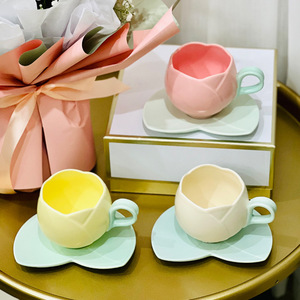 Tulipe fleur tasse <span class=keywords><strong>bouche</strong></span> conception tasses en céramique et plats à thé avec une soucoupe ensemble après-midi thé café lait tasse boîte-cadeau emballage - Product Image 3