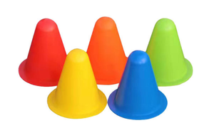 Flexibler PE-<span class=keywords><strong>Slalom</strong></span>-Kegel (8 cm) für <span class=keywords><strong>Agility</strong></span>-Training, Markierungskörbchen für Fußball, Skaten, Geschwindigkeitstraining und Hürdenübungen - Product Image 2