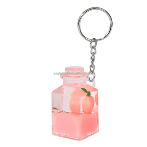 Agua flotante Linda <span class=keywords><strong>Tapioka</strong></span> perla jugo bebida Boba leche café botella Coca-Cola taza llavero forma burbuja té taza llavero - Product Image 1