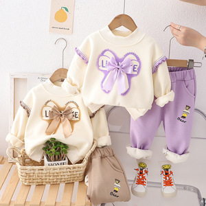 Set <span class=keywords><strong>di</strong></span> 2 Pezzi per Bambini: 15 Modelli Assortiti <span class=keywords><strong>di</strong></span> Maglioni Invernali con Fiocco, Felpati, per Sport Invernali e Tempo Libero - Product Image 6