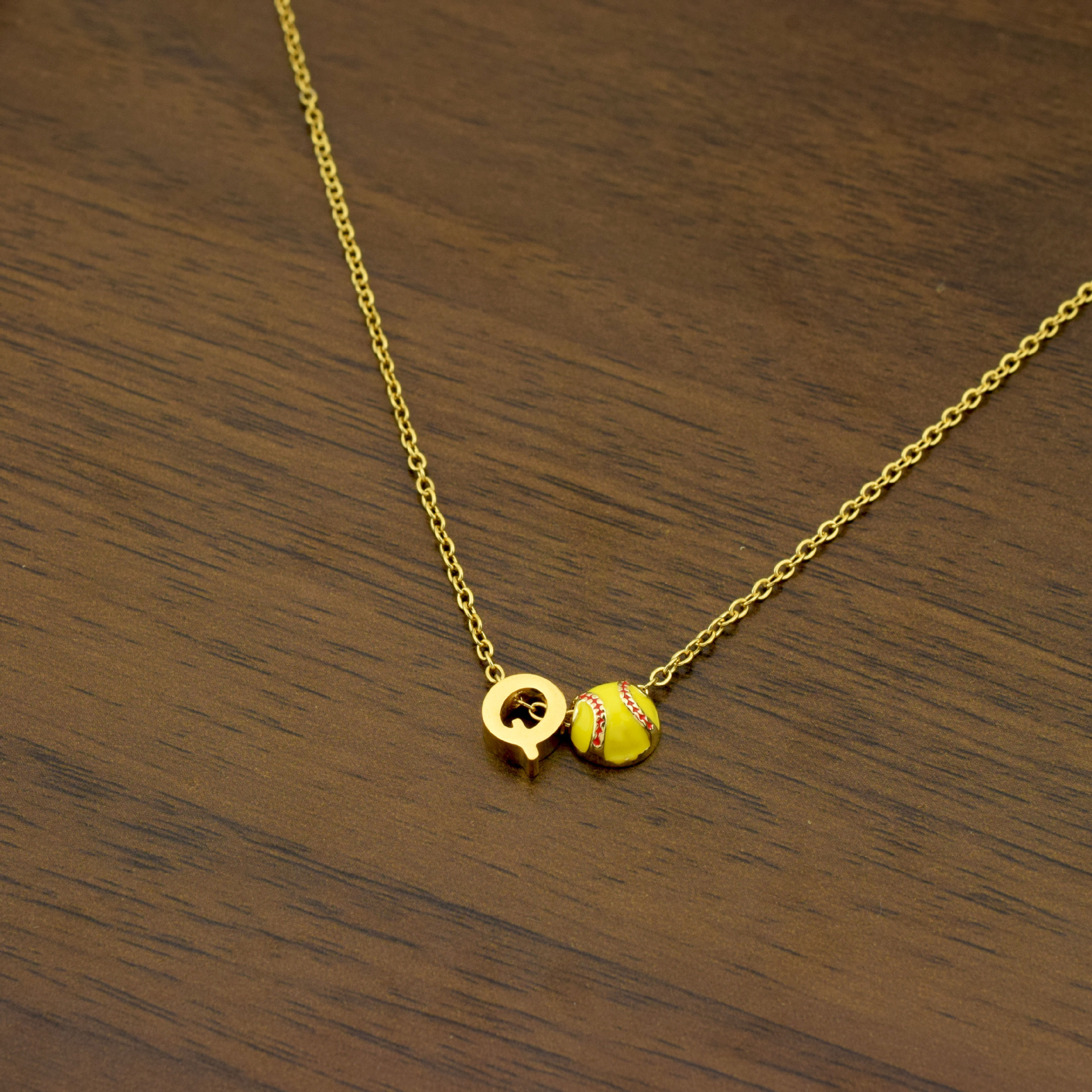 Collier lettre Q en or 2160, barre de 457CM
