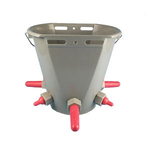 Alimentador de plástico para terneros, cabras, cordero, oveja, 0.5L, 1L, 2L, 8L, herramientas de plástico para animales, biberón, alimentador de cabra - Product Image 3