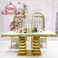 Table de mariage personnalisable moderne avec plateau en verre blanc et structure en acier inoxydable doré pour hôtel et usage extérieur