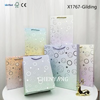 Sacs cadeaux en papier cartonné blanc de luxe de haute qualité pour la vente au détail et en gros, emballage de marque, sacs cadeaux en papier cartonné blanc premium