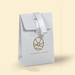 ถุงกระดาษของขวัญสุดหรูถุงกระดาษบรรจุภัณฑ์สำหรับใส่เสื้อผ้ามีริบบิ้นสำหรับใส่โลโก้ตามสั่ง - Product Image 1