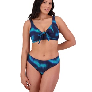 <span class=keywords><strong>Maillot</strong></span> <span class=keywords><strong>de</strong></span> <span class=keywords><strong>bain</strong></span> personnalisé 2026 bleu tie-dye, bikini <span class=keywords><strong>noué</strong></span> sur le devant avec larges bretelles et <span class=keywords><strong>bas</strong></span> taille mi-haute, vêtements <span class=keywords><strong>de</strong></span> plage populaires grande taille pour femmes - Product Image 1