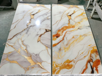 Planche SPC UV résistante aux rayures, feuille de marbre PVC haute densité pour revêtement mural de bâtiments commerciaux
