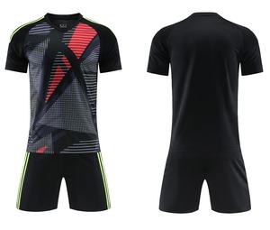 Hot Sale Custom Logo Heren Voetbal Truien & Shirts Rood Wit Ademend Snel Droog 100% Polyester Uniform Sets - Product Image 1