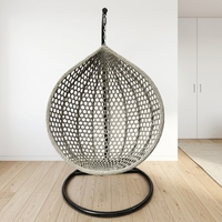 Fauteuil suspendu en osier avec base ronde de couleur personnalisée, chaise suspendue en forme d'œuf avec coussin en polyester pour le jardin, mobilier d'extérieur