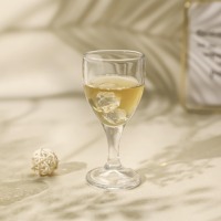 Luxe rode steelglas wijnglazen, mondgeblazen, voor bruiloftdecoratie, thuisbar, hotel, banketten en dranken.