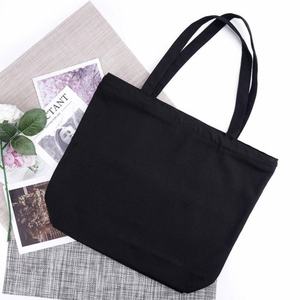 Sac fourre-tout personnalisé avec logo de marque, nouvelle mode 2025, noir et blanc, coton naturel, toile recyclée, sacs à bandoulière pliables pour le shopping - Product Image 3