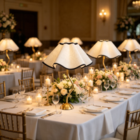 Lampe sans fil de luxe de qualité hôtelière en fer avec abat-jour en tissu pour la restauration fine, les mariages et la décoration d'hôtels