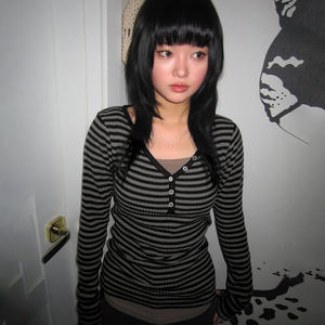 เสื้อครอปแขนยาวคอกลมลายทางเรียบง่ายสไตล์ยุโรป-อเมริกัน ทรงเข้ารูป แฟชั่นลำลอง เสื้อยืดพื้นฐานสำหรับผู้หญิง - Product Image 1