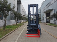 Chariot élévateur électrique HELI 1,5 tonne, tri-directionnel, pour allées étroites, avec mât triphasé de 3,5 m, pour entrepôt à hautes baies