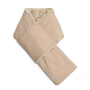 Écharpe thermique longue et légère coupe-vent pour femme, respirante et douce pour la peau, avec poche, personnalisable avec logo, idéale pour l'hiver et les activités de plein air. - Product Image 6