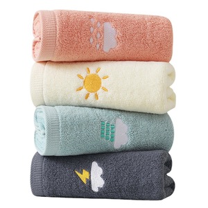 <span class=keywords><strong>Serviette</strong></span> pour enfants avec motif de dessin animé brodé personnalisé, 100% coton tissé, <span class=keywords><strong>serviette</strong></span> de bain douce pour bébé avec logo, ensemble cadeau (OEM/ODM) - Product Image 6