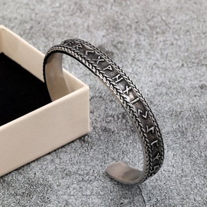 Bracelet pour homme Yunnique en argent tibétain rétro nordique avec runes vikings, design ouvert en forme de C, bijou cadeau - Product Image 3