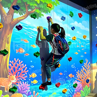 Système de jeu de projection murale pour enfants en salle de jeux avec équipement d'escalade interactif pour des expériences amusantes