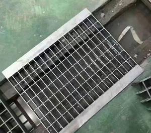 Grilles <span class=keywords><strong>de</strong></span> drainage en métal pour allée, couverture <span class=keywords><strong>de</strong></span> sol, gravier, canal <span class=keywords><strong>de</strong></span> drainage en forme <span class=keywords><strong>de</strong></span> U, gouttière <span class=keywords><strong>de</strong></span> pluie, grilles <span class=keywords><strong>de</strong></span> pont structurelles - Product Image 2