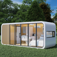 Cabine extérieure portable mobile à structure en acier Cabine Apple Capsule préfabriquée Space Pod Hôtel Villa de luxe Maison