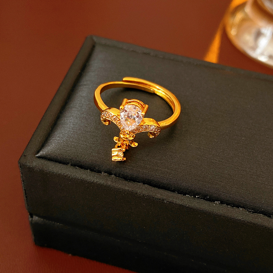 Gold waterdrop