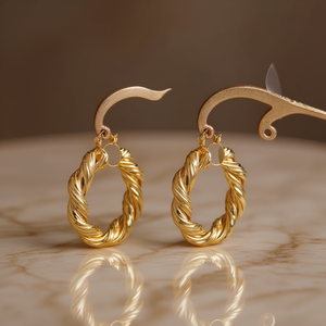 Orecchini a Cerchio Dorati E4451 Placcati in Oro 22k Gioielli Classici da Donna per Uso Quotidiano - Product Image 2