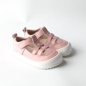 Vente en gros 2025 Nouveau design Sandales d'été antidérapantes à orteils larges en cuir véritable Pieds nus Chaussures pour enfants - Product Image 3