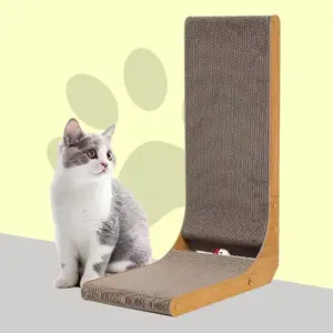 Environmentally Friendly Unique Design Relieves Stress Natural Recycled Corrugated Cardboard Cat Scratcher