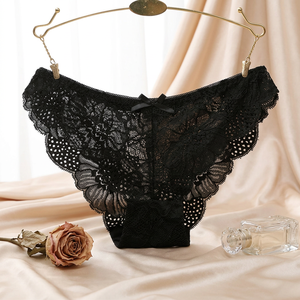 Culottes de bikini noires en dentelle florale pour femmes, taille basse, transparentes, sexy, couleur unie, lingerie douce et extensible, vente en gros - Product Image 1