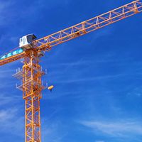 Grúa Torre DAHAN Construction QTZ200-7015, Máquina de Elevación de 10 Toneladas, Longitud de Brazo de 70 m, Parte Superior Plana, Certificación CE, Capacidad de Elevación de 200 t.m