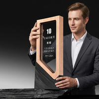 Trophée d'honneur créatif en bois personnalisé pour les employés exceptionnels, souvenir de célébration d'anniversaire