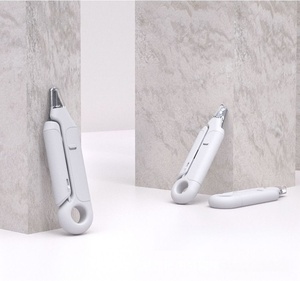 Coupe-ongles LED pour animaux de compagnie à <span class=keywords><strong>prix</strong></span> d'usine-Coupeur en acier inoxydable sûr pour chats et chiens, avec design léger et anti-éclaboussures - Product Image 5
