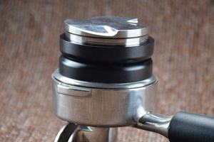 Z-Herramienta <span class=keywords><strong>de</strong></span> distribución <span class=keywords><strong>de</strong></span> Espresso 2 en 1, accesorio <span class=keywords><strong>de</strong></span> nivelación, compactador <span class=keywords><strong>de</strong></span> café apto para 51mm, 54mm, 58mm, portafiltro YE26 - Product Image 6