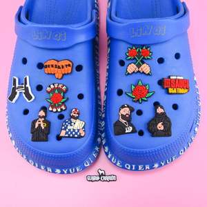 Venta caliente personalizado Anime dibujos animados Logo PVC goma Zueco zapato encantos para accesorios de decoración - Product Image 1