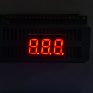 Pantalla LED de <span class=keywords><strong>7</strong></span> Segmentos y 3 Dígitos de 0.36 Pulgadas, Roja, Industrial, Mini Contadores de <span class=keywords><strong>Triple</strong></span> Valor con Alarma, Sensores de Corriente, Paneles de Control de Fábrica - Product Image 2