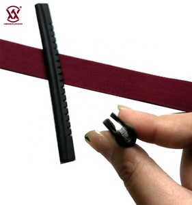 Yüksek kalite toptan PVC yumuşak şerit plastik köşe koruyucu ağır bagaj aksesuarları - Product Image 1