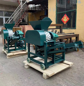 Machine de fabrication de briquettes, <span class=keywords><strong>presse</strong></span> <span class=keywords><strong>à</strong></span> rouleaux <span class=keywords><strong>hydraulique</strong></span> pour poussière de charbon et charbon de bois - Product Image 1