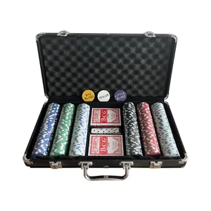 Bán buôn Poker trò chơi thiết lập 300 cái nhôm Poker Set với tròn góc trường hợp