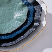 Haute qualité 18 pièces ensembles de vaisselle de forme irrégulière assiettes en céramique en vrac ensemble de dîner assiettes et bols vaisselle en porcelaine osseuse