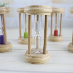 مؤقت ساعة رملية خشبي حديث 1/دقيقة ديكور مبتكر للمنزل بزخرفة صغيرة للمكتب والاستخدام الزخرفي - Product Image 4
