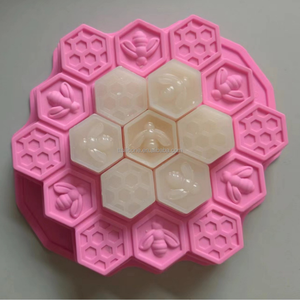 แม่พิม<span class=keywords><strong>พ</strong></span>์ซิลิโคนสำหรับอบ<span class=keywords><strong>เค้ก</strong></span>รังผึ้งลายผึ้งขนาดเล็กเครื่องมือ<span class=keywords><strong>เค้ก</strong></span><span class=keywords><strong>วัน</strong></span><span class=keywords><strong>เกิด</strong></span> - Product Image 5