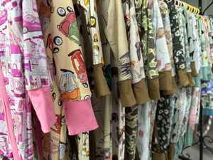 Sıcak satış gizem bambu pijama toptan kutusu bebekler yürümeye başlayan bambu Romper pijama bebek erkek kız için rastgele baskı - Product Image 6