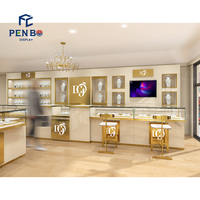 Vitrines de présentation de bijoux personnalisées Rendu d'intérieur de magasin de bijoux Comptoir en MDF pour boutique de bijoux