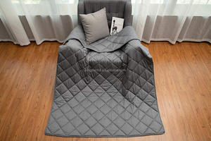 Manta Ponderada Ecológica de Algodón Acolchado con Relleno de Cuentas de Vidrio, Estilo Portátil para Viajes, Hoteles, Hospitales y Baños - Product Image 4
