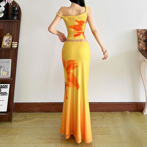 Nueva Colección Primavera: Vestido de Tirantes Ajustado de Color Liso para Mujer <span class=keywords><strong>con</strong></span> <span class=keywords><strong>Falda</strong></span> Tubo de Cintura Alta a la Moda - Product Image 4