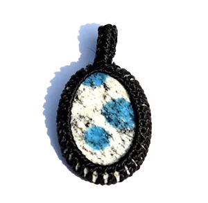 K2-Petit pendentif ovale en forme de jaspe bohème avec pierres naturelles de guérison inspirées de l'hindouisme - Product Image 5